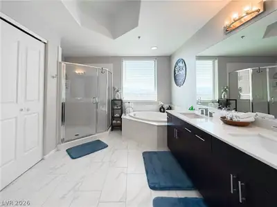 8255 Las Vegas Boulevard 1912 Primary Bathroom