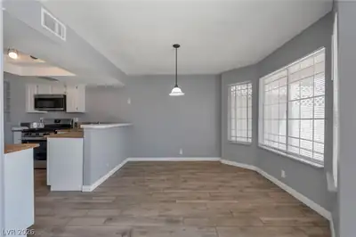 3825 Summer Breeze Circle, Las Vegas, NV 89108 Dining Area