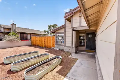 1015 Brookside Court, Henderson, NV 89015 