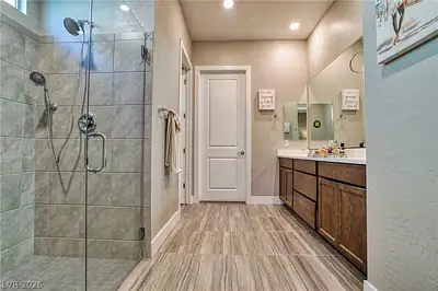 43 Autumn Palm Avenue, Henderson, NV 89011 Primary Bathroom