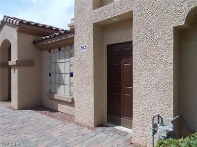 7295 Diamond Canyon Lane 202 
