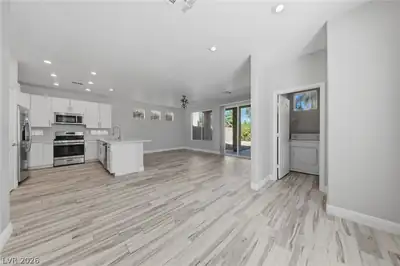 2360 Spirito Avenue, Henderson, NV 89052 Kitchen