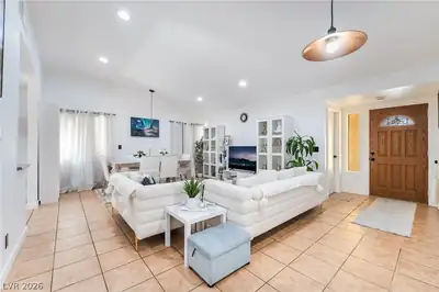 5034 Rappahanock Street, Las Vegas, NV 89122 Living Room