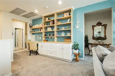 4123 Kibraney Avenue Living Room