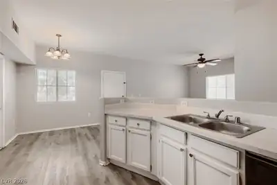 3400 Cabana Drive 2127 Kitchen