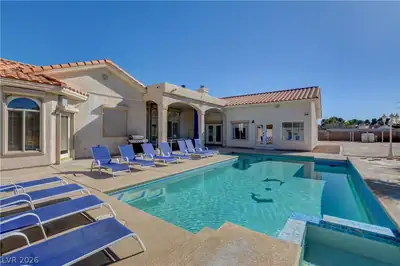 8345 Fairfield Avenue Pool