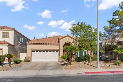 1692 Mountain Song Court, Henderson