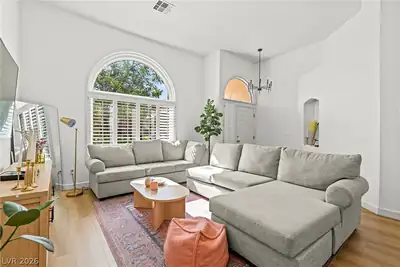 1692 Mountain Song Court, Henderson, NV 89074 Living Room