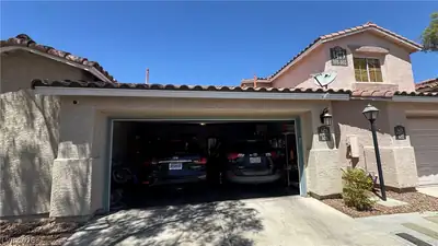 1473 Bramfield Court 101 Garage