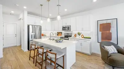 1465 Song Lark Lane, Las Vegas, NV 89138 
