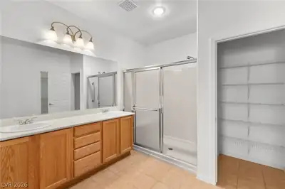 2250 Sandstone Cliffs Drive, Henderson, NV 89044 Primary Bathroom