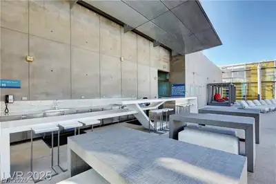 3722 South Las Vegas Boulevard 1010 Patio