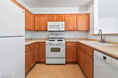 8985 South Durango Drive 1167 Kitchen