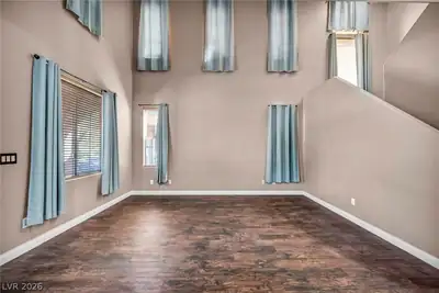 4021 Keasberry Avenue, North Las Vegas, NV 89081 Living Room