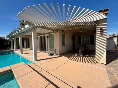 932 Viscanio Place Patio