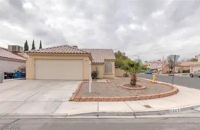 7225 Scenic Hills Drive 