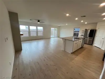 9532 Granville Bridge Street, Las Vegas, NV 89139 Kitchen