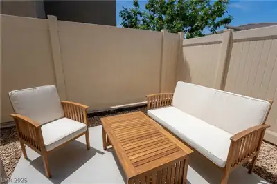 12267 Desert Light Road 4 Patio