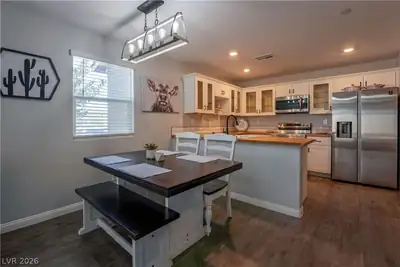 12267 Desert Light Road 4 Kitchen