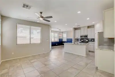 6366 Beavertail Pond Avenue, Las Vegas, NV 89122 Kitchen