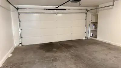 2050 North Los Feliz Street 102 Garage