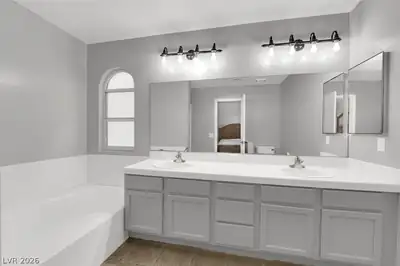 1421 Bellglen Drive, Las Vegas, NV 89128 Primary Bathroom