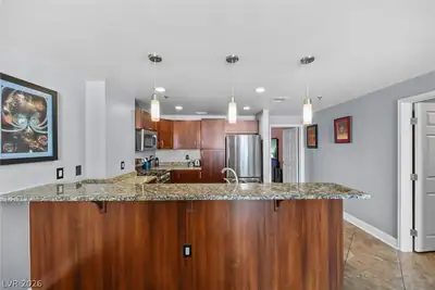 150 Las Vegas Boulevard 914 Kitchen