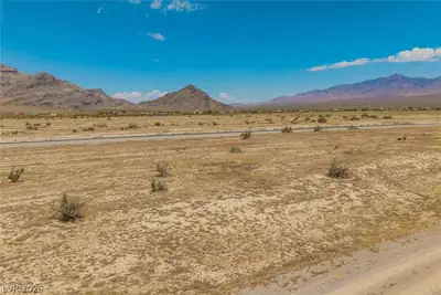 5890 North Da Vinci Lane Pahrump, NV 89060