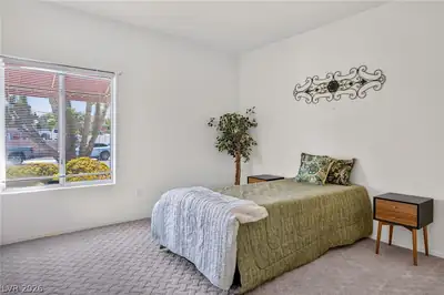 10344 Villa Ridge Drive Bedroom
