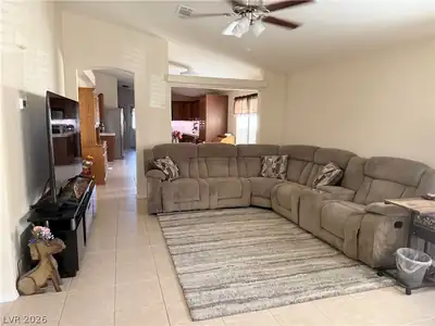 4231 East Winterwood Road Living Room