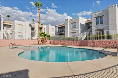 6800 LAKE MEAD Boulevard 1108 Pool