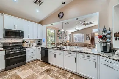 707 Jane Eyre Place, Henderson, NV 89002 Kitchen