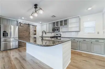 3220 Mist Effect Avenue, Henderson, NV 89044 Kitchen