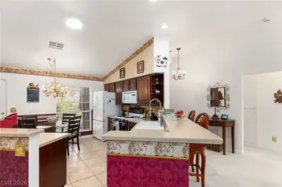 5521 Cranwood Court Kitchen