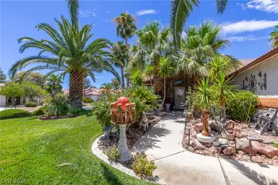 5521 Cranwood Court, Las Vegas
