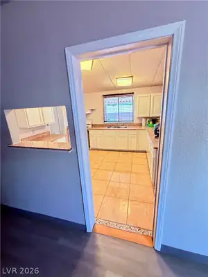 4182 Queen Isabel Court, Las Vegas, NV 89115 Kitchen