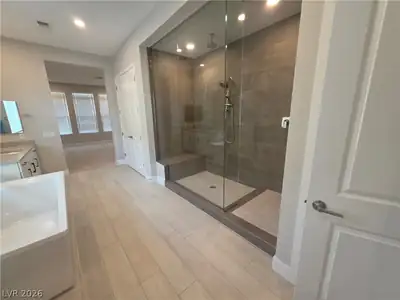 5053 Slatestone Street, Las Vegas, NV 89135 Primary Bathroom