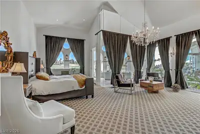 8628 Scarsdale Drive, Las Vegas, NV 89117 Primary Bedroom