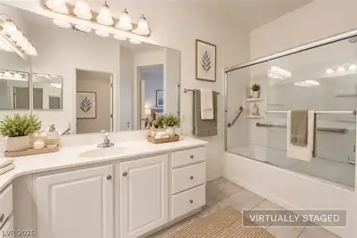 1742 Franklin Chase Terrace, Henderson, NV 89012 Primary Bathroom