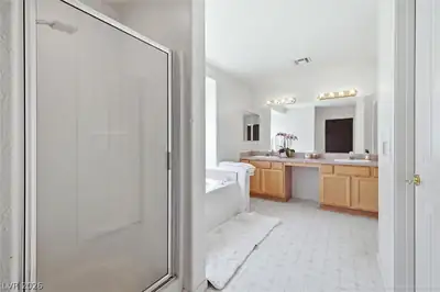2691 Papaya Avenue, Pahrump, NV 89048 Primary Bathroom