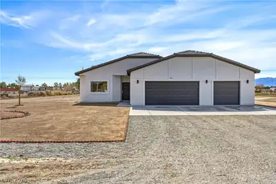 711 West Leffner Drive, Pahrump