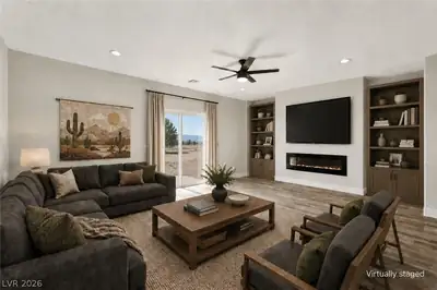 711 West Leffner Drive Living Room