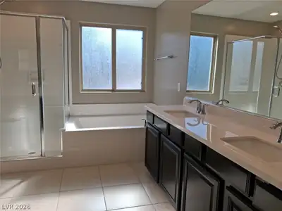 909 Bluebell Brook Street, Henderson, NV 89052 Primary Bathroom