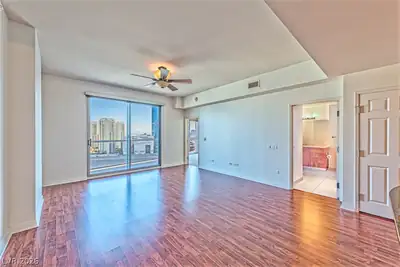 200 Sahara Avenue 2507 