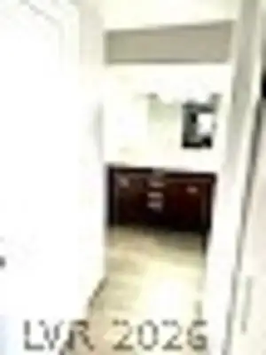 4704 Obannon Drive D Hallway