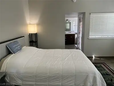 4704 Obannon Drive D Bedroom