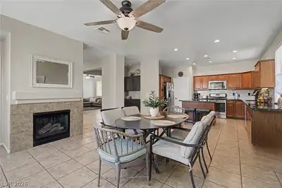 2424 Taragato Avenue, Henderson, NV 89052 Kitchen