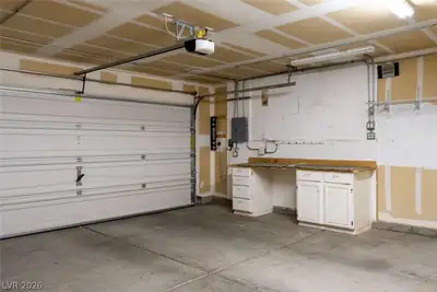 3896 East Garfield Drive Garage