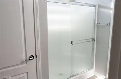 3896 East Garfield Drive Bathroom