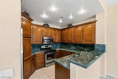 9232 Pitching Wedge Drive, Las Vegas, NV 89134 